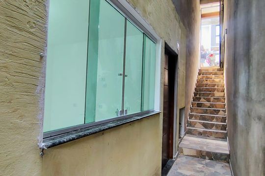 Casa para alugar com 2 quartos, 74m² em Parque Santana, Barueri
