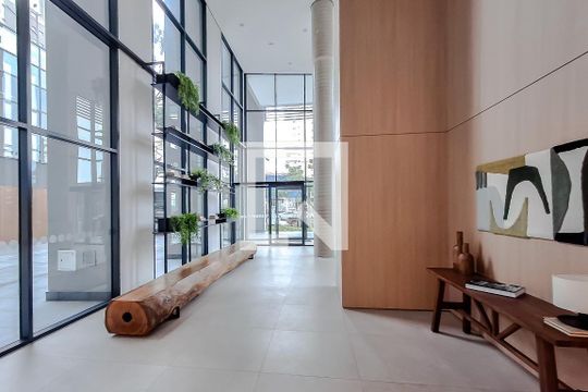 Hall de entrada de apartamento para alugar com 2 quartos, 61m² em Vila Mariana, São Paulo