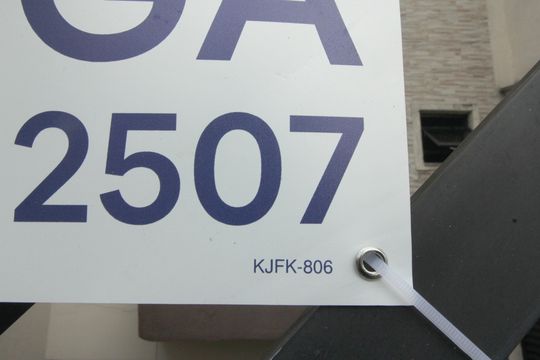Placa instalada em 24/01/2026 com o código KJFK-806 de apartamento para alugar com 2 quartos, 44m² em Vila Marina, Santo André