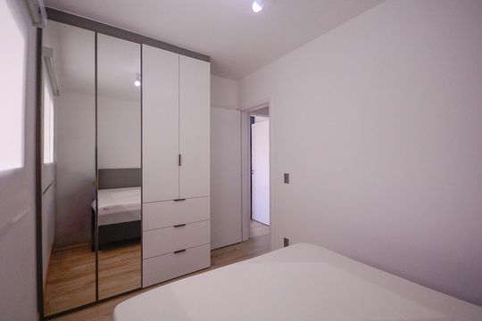 Quarto 1 de apartamento à venda com 2 quartos, 50m² em Vila Gumercindo, São Paulo