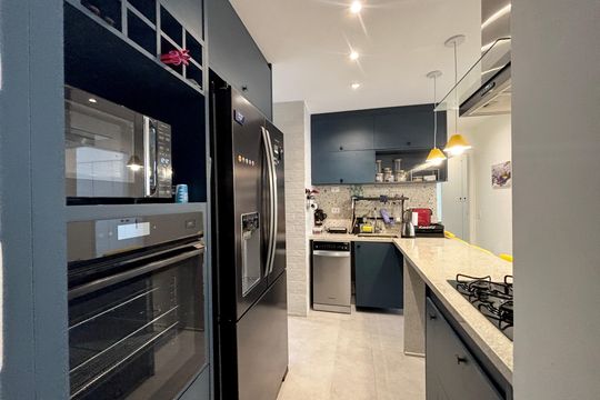 Cozinha de apartamento à venda com 2 quartos, 85m² em Copacabana, Rio de Janeiro