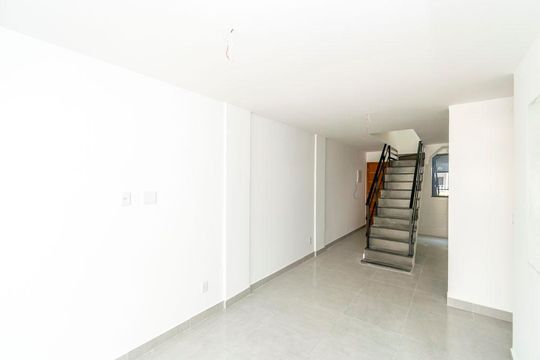 Sala de apartamento à venda com 2 quartos, 145m² em Penha, Rio de Janeiro