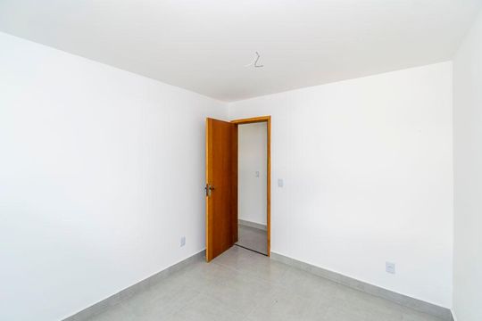 Quarto 1 de apartamento à venda com 2 quartos, 145m² em Penha, Rio de Janeiro