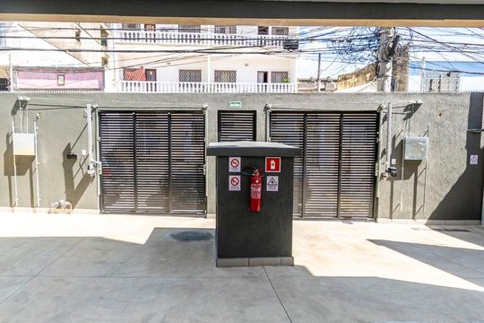 Área comum - Portões da entrada de apartamento à venda com 2 quartos, 145m² em Penha, Rio de Janeiro