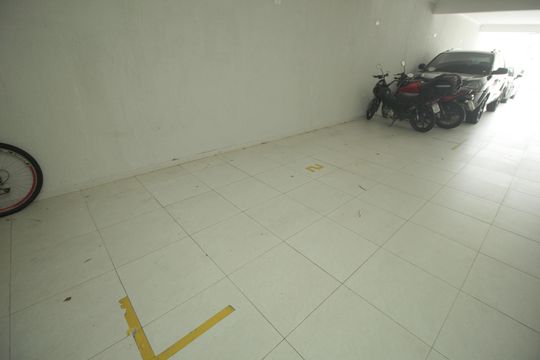 Garagem de apartamento à venda com 3 quartos, 75m² em Vila Curuçá, Santo André