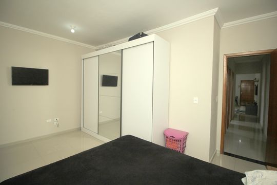 Suíte de apartamento à venda com 3 quartos, 75m² em Vila Curuçá, Santo André