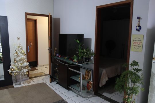 Sala e Cozinha de kitnet/studio para alugar com 1 quarto, 34m² em  Vila Perdiz , Goiânia