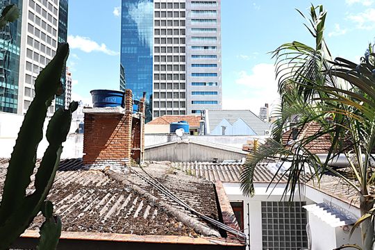 Vista da Sala de apartamento para alugar com 2 quartos, 78m² em Auxiliadora, Porto Alegre