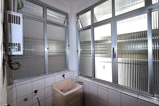 Área de Serviço de apartamento para alugar com 2 quartos, 78m² em Auxiliadora, Porto Alegre