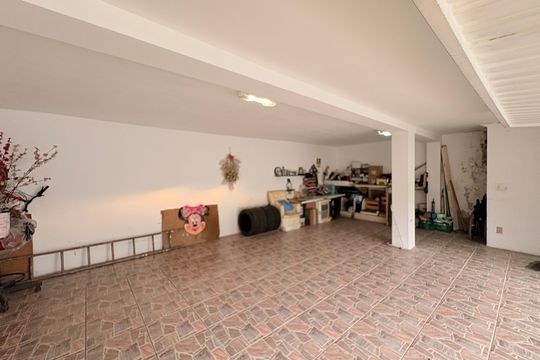 Garagem de casa à venda com 5 quartos, 270m² em Jardim Paulista I, Jundiaí