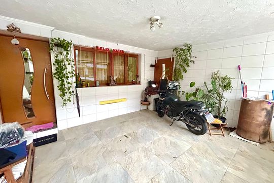 Garagem de casa à venda com 5 quartos, 202m² em Vila Itapegica, Guarulhos