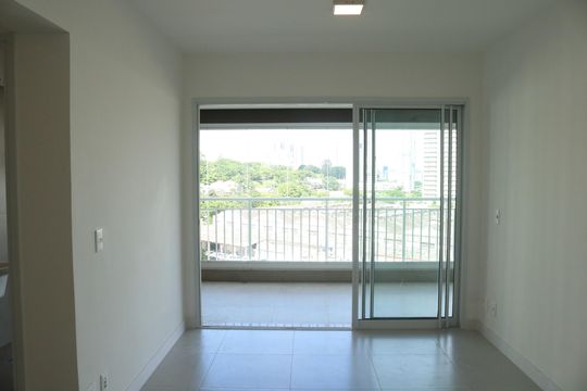 Sala de apartamento à venda com 3 quartos, 91m² em Vila Anastácio, São Paulo
