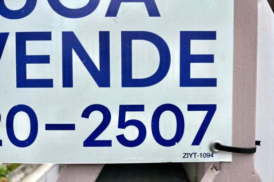 Plaquinha de casa à venda com 3 quartos, 250m² em Vila da Saúde, São Paulo
