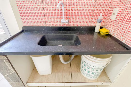 Cozinha de casa para alugar com 1 quarto, 37m² em Santa Maria, Osasco