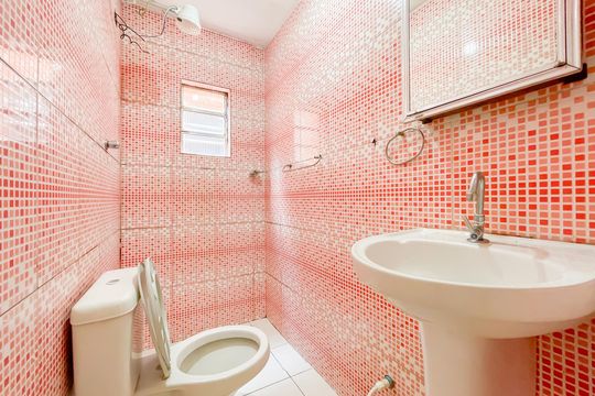 Banheiro da Suíte de casa para alugar com 1 quarto, 37m² em Santa Maria, Osasco