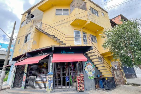 Fachada de casa para alugar com 1 quarto, 37m² em Santa Maria, Osasco