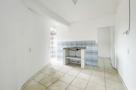 Cozinha de casa para alugar com 1 quarto, 37m² em Santa Maria, Osasco