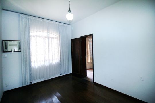 Casa à venda com 3 quartos, 220m² em Vicente de Carvalho, Rio de Janeiro