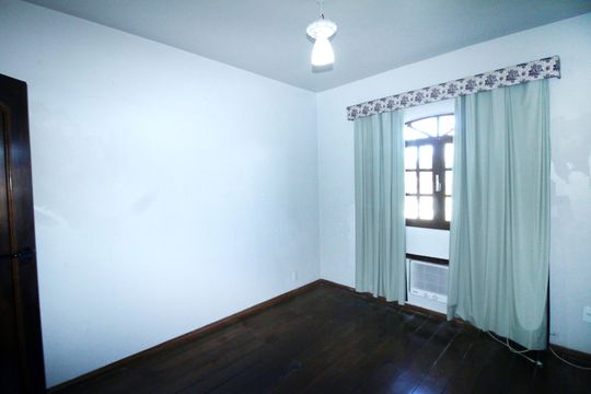Quarto 3 de casa à venda com 3 quartos, 220m² em Vicente de Carvalho, Rio de Janeiro