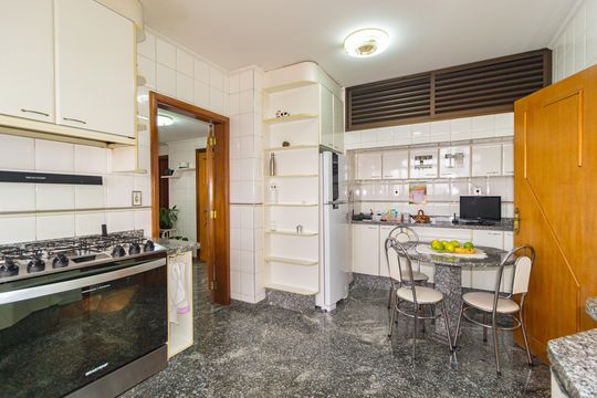Cozinha de apartamento à venda com 4 quartos, 270m² em Parque da Mooca, São Paulo