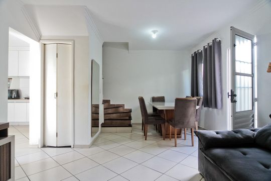 Casa de Condomínio à venda com 3 quartos, 80m² em Vila Mangalot, São Paulo