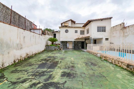 Quintal de casa à venda com 4 quartos, 360m² em Carlos Prates, Belo Horizonte