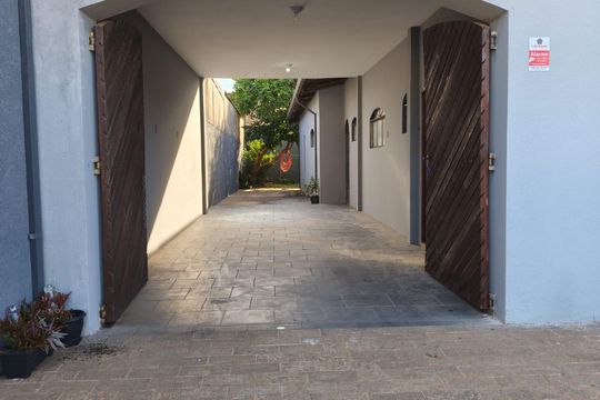 Entrada de casa à venda com 4 quartos, 209m² em Vila Formosa, Campinas