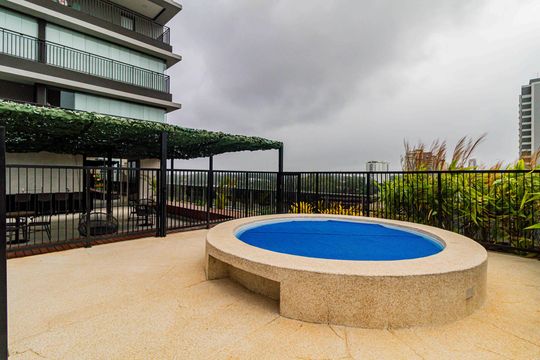 Área comum - Piscina de kitnet/studio à venda com 1 quarto, 25m² em Jardim das Acacias, São Paulo
