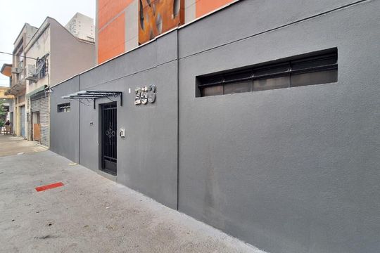 Fachada de kitnet/studio para alugar com 1 quarto, 20m² em Barra Funda, São Paulo