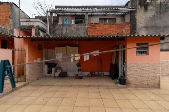 Vista Quarto 1 de casa para alugar com 3 quartos, 125m² em Vila California, São Paulo
