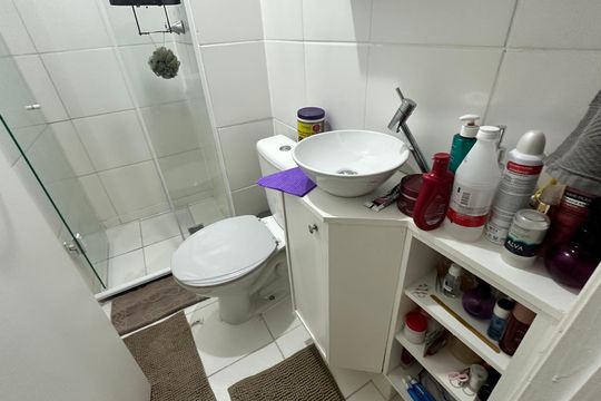 Banheiro  de apartamento para alugar com 2 quartos, 43m² em Recreio dos Bandeirantes, Rio de Janeiro
