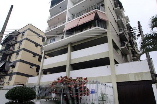 Fachada do Prédio de apartamento para alugar com 2 quartos, 100m² em Irajá, Rio de Janeiro