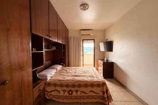 Casa à venda com 3 quartos, 360m² em Alto Caiçaras, Belo Horizonte