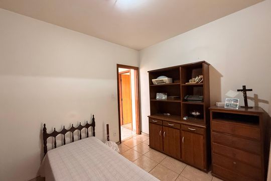 Casa à venda com 3 quartos, 360m² em Alto Caiçaras, Belo Horizonte