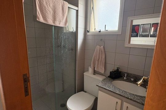 Banheiro de apartamento à venda com 2 quartos, 59m² em Ipiranga, São Paulo