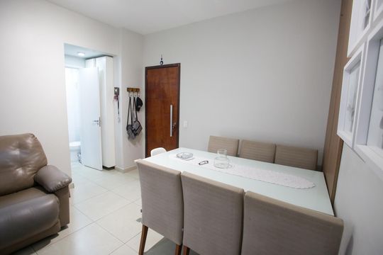 Sala de apartamento à venda com 2 quartos, 60m² em Taquara, Rio de Janeiro