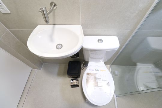 Banheiro de kitnet/studio para alugar com 1 quarto, 20m² em Barra Funda, São Paulo