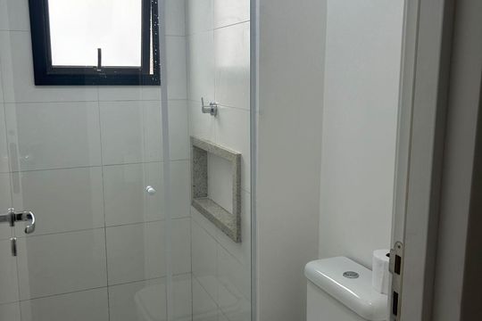 Banheiro de apartamento para alugar com 1 quarto, 46m² em Centro, Campinas
