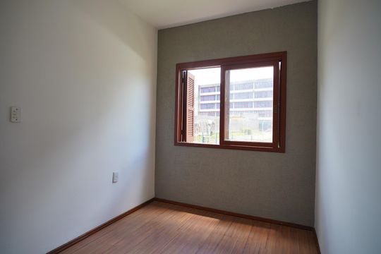 Quarto 2 de casa à venda com 5 quartos, 325m² em Santa Tereza, Porto Alegre