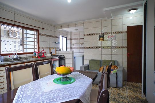 Cozinha de casa à venda com 5 quartos, 325m² em Santa Tereza, Porto Alegre