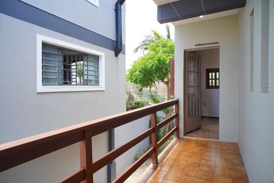 Varanda de casa à venda com 5 quartos, 325m² em Santa Tereza, Porto Alegre