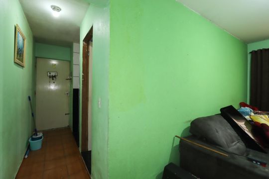 Sala de apartamento à venda com 2 quartos, 52m² em Jardim Santo André, Santo André