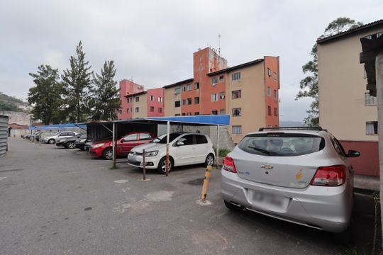 Garagem de apartamento à venda com 2 quartos, 52m² em Jardim Santo André, Santo André