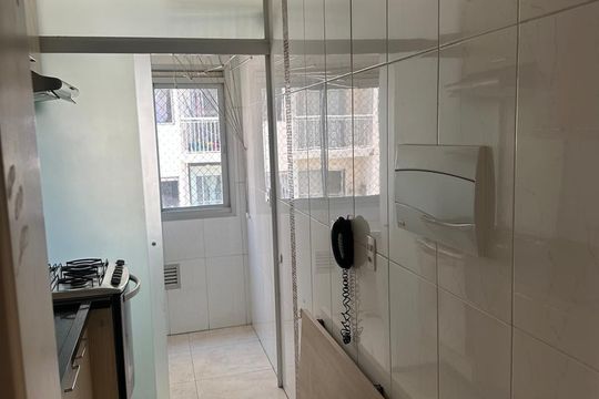 Cozinha de apartamento à venda com 2 quartos, 45m² em Vila Homero Thon, Santo André