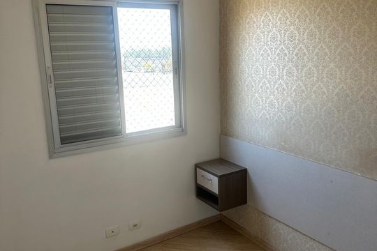 Quarto de apartamento à venda com 2 quartos, 45m² em Vila Homero Thon, Santo André