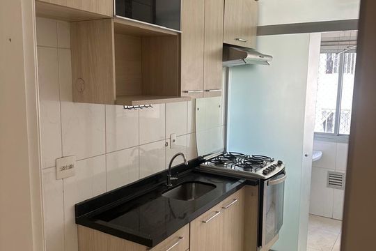 Cozinha de apartamento à venda com 2 quartos, 45m² em Vila Homero Thon, Santo André
