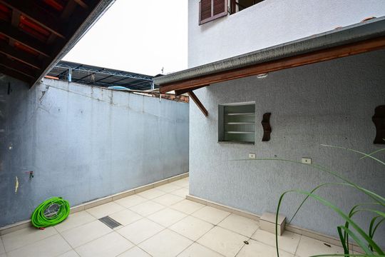 Quintal de casa à venda com 3 quartos, 170m² em Vila Morse, São Paulo