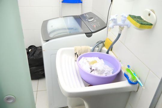 Área de Serviço de apartamento para alugar com 2 quartos, 81m² em Jardim Armação, Salvador