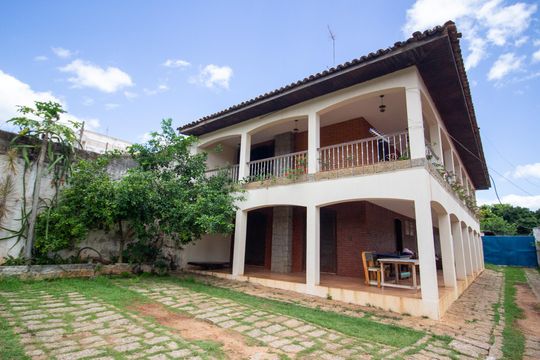 Fachada de casa para alugar com 5 quartos, 1000m² em Jardim Antônio Cassillo, Votorantim