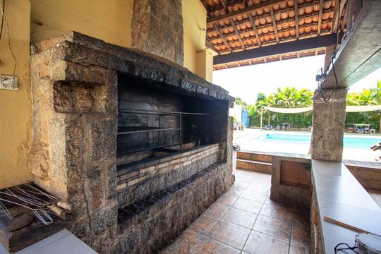 Churrasqueira de casa para alugar com 5 quartos, 1000m² em Jardim Antônio Cassillo, Votorantim